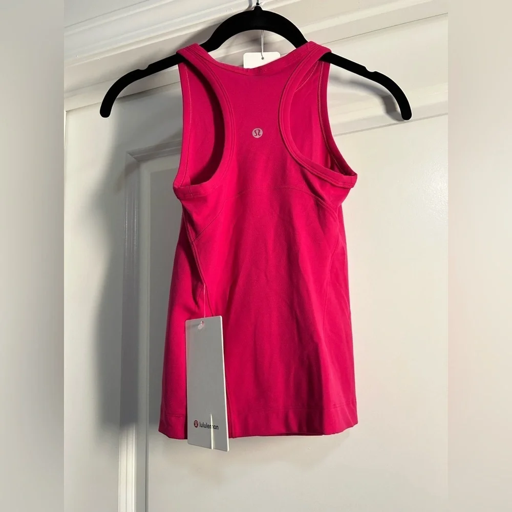Lululemon NWT Pink Fitted‎ Tank Top-Passionate Color